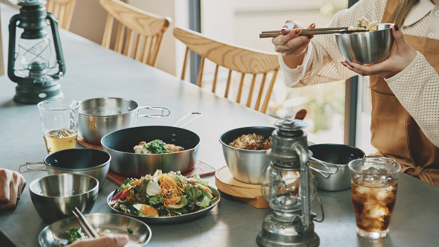 TABLEWARE・CUTLERY